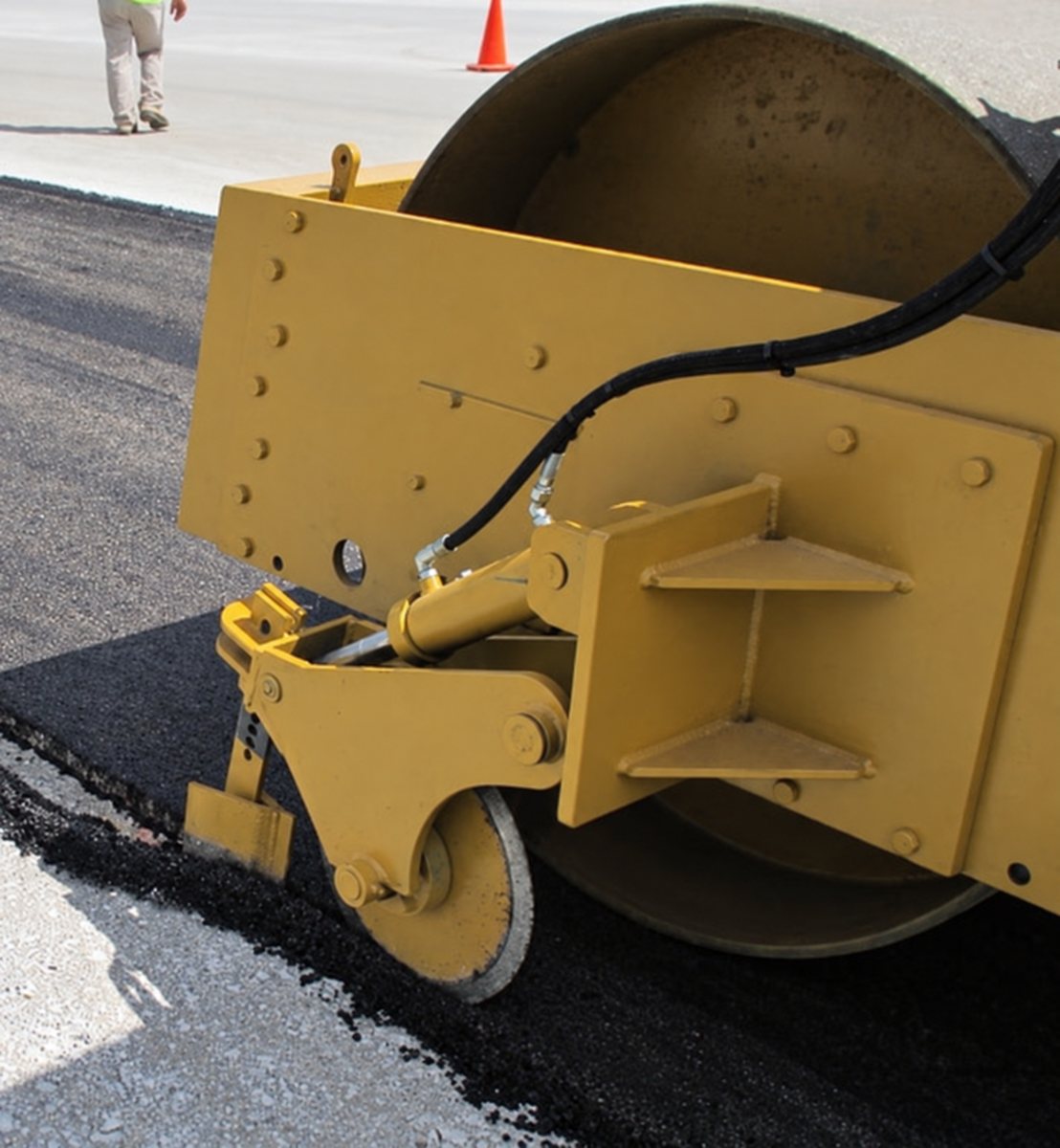 Roller cutter profiler